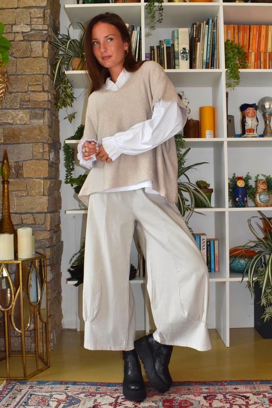 Bennie Quirky Barrel Pant Calico Pin Stripe